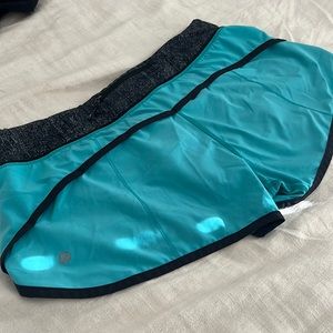 Lululemon Turquoise Speed Up Shorts 2.5” inseam, Size 8